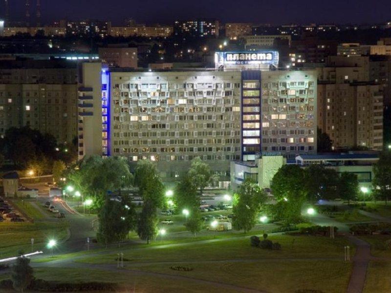 Planeta Hotel Minsk Exterior photo